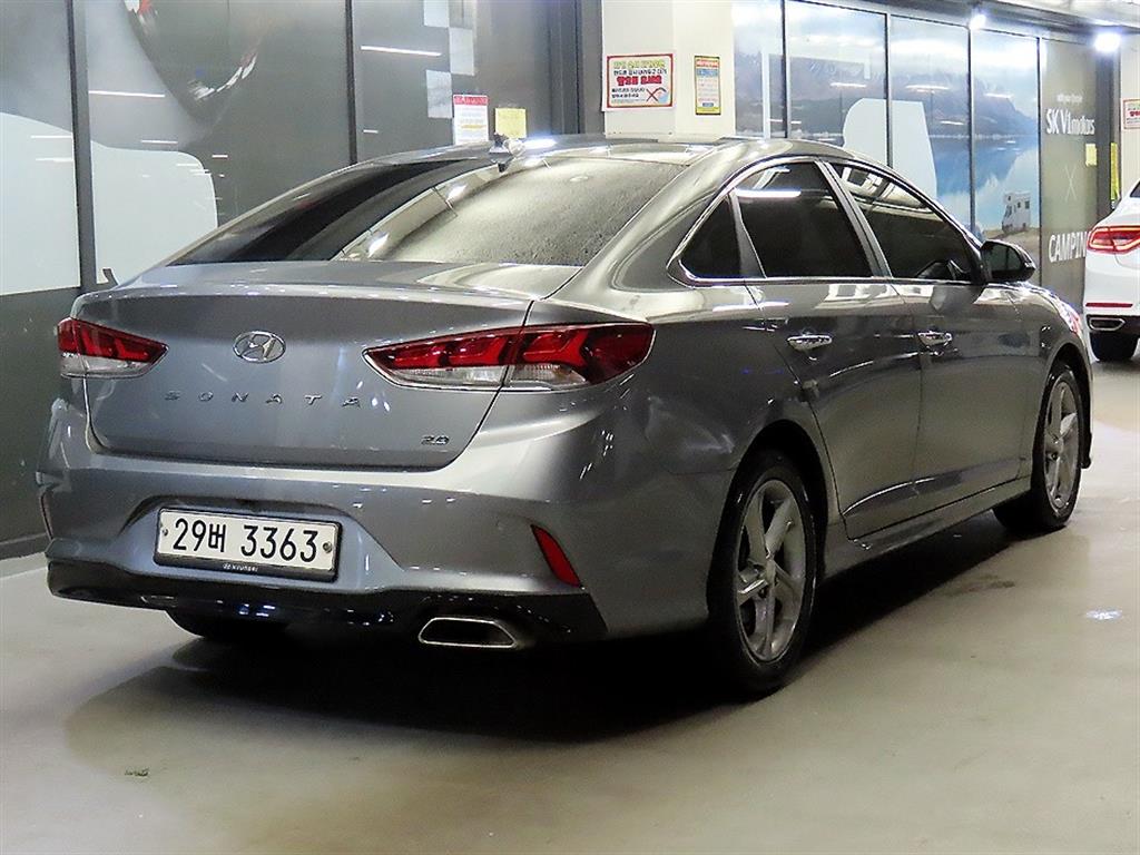 HYUNDAI Sonata - Vista 4
