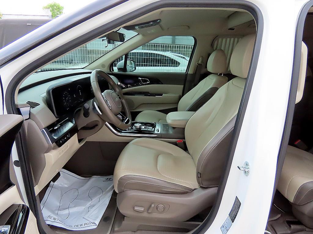 KIA Carnival - Vista 5