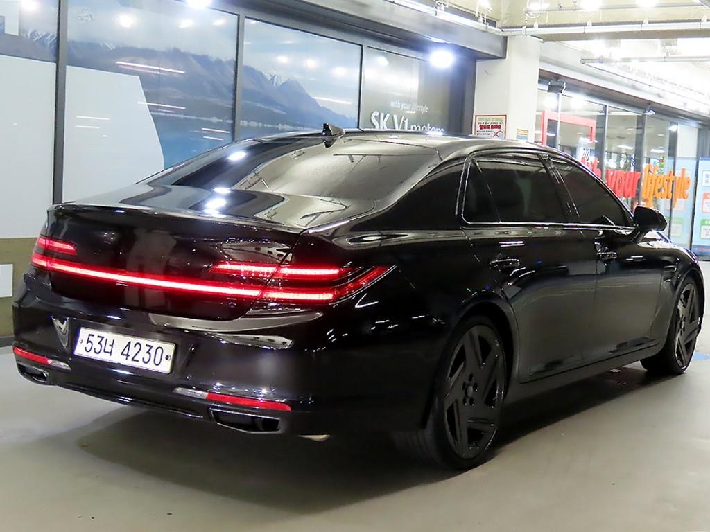 Genesis G90 - Vista 4