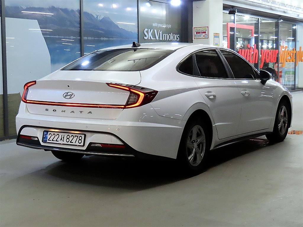 HYUNDAI Sonata - Vista 4