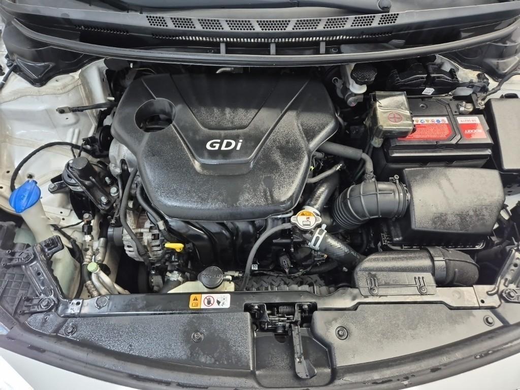 KIA K3 - Vista 5