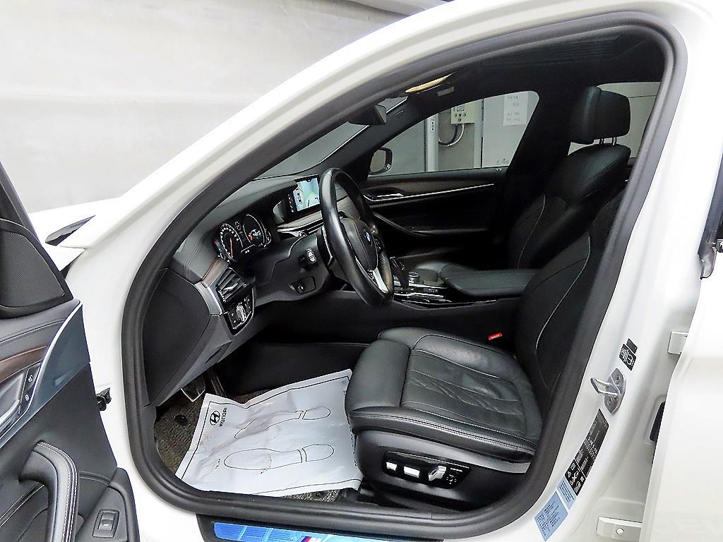 BMW 5 Series - Vista 5