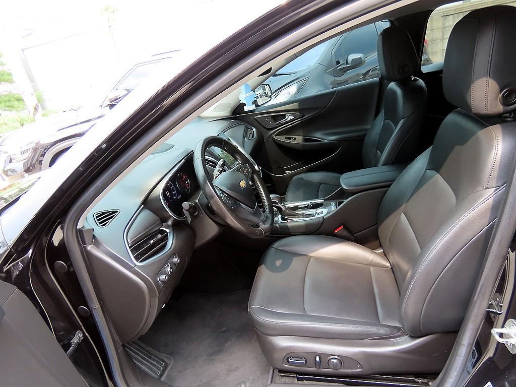 Chevrolet Malibu - Vista 5