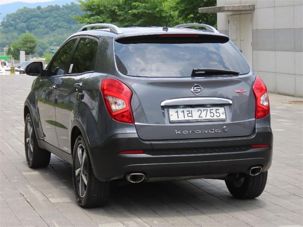 Ssangyong Korando - Vista 4