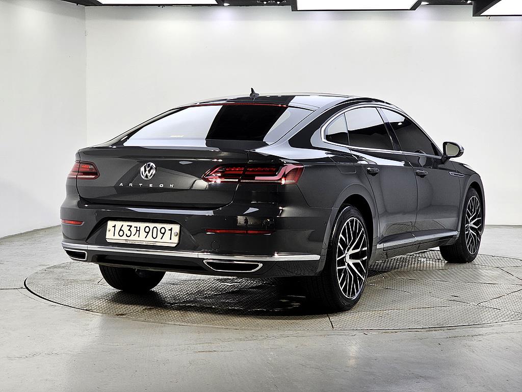 Volkswagen Arteon - Vista 4