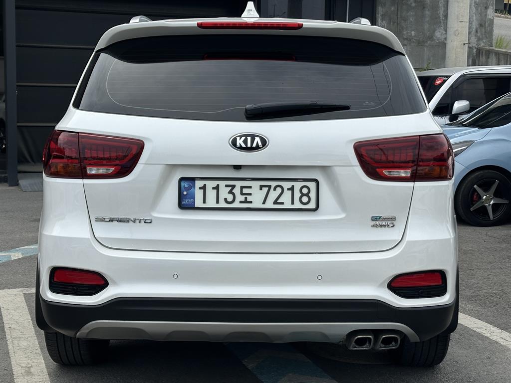 KIA Sorento - Vista 4
