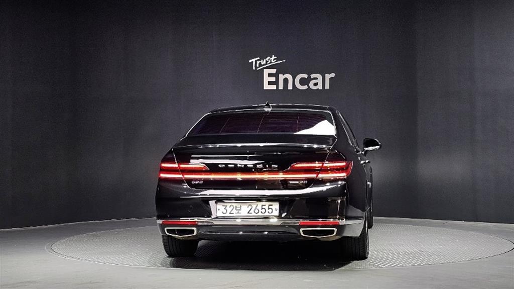 Genesis G90 - Vista 4