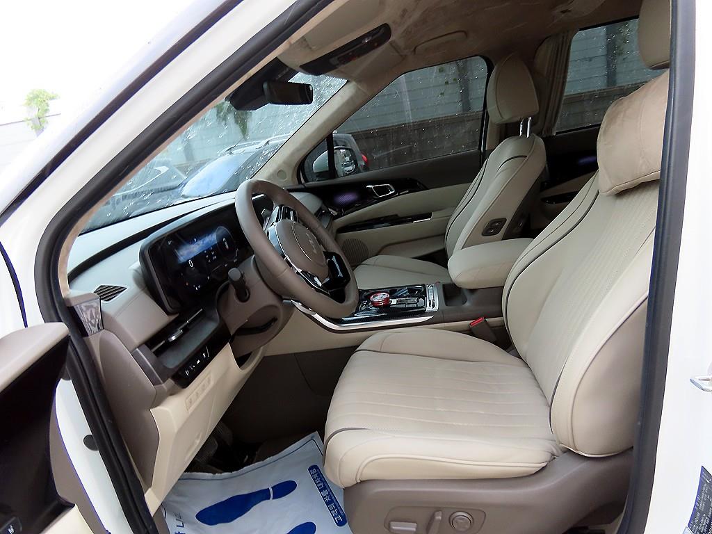 KIA Carnival - Vista 5
