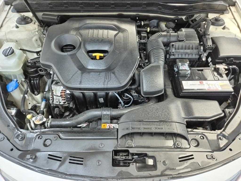 KIA K5 - Vista 5