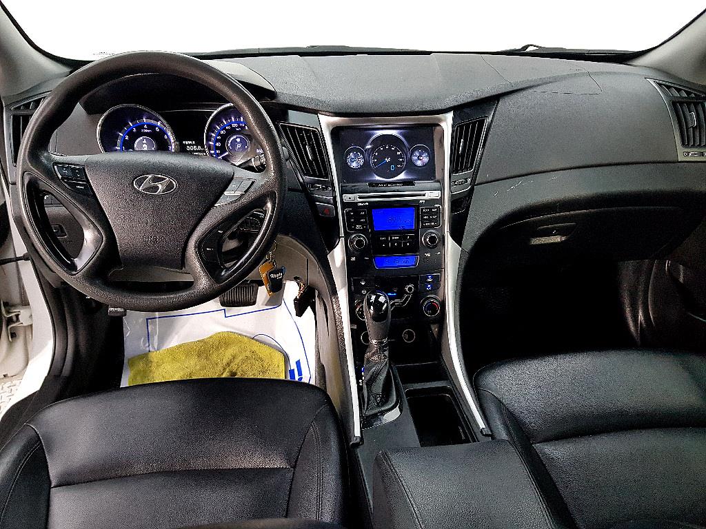 HYUNDAI Sonata - Vista 5