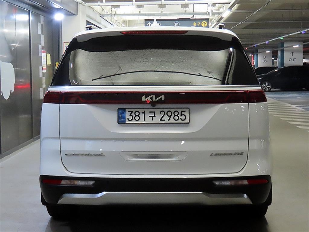 KIA Carnival - Vista 5