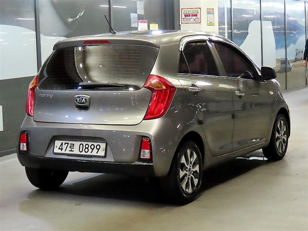 KIA Morning - Vista 4