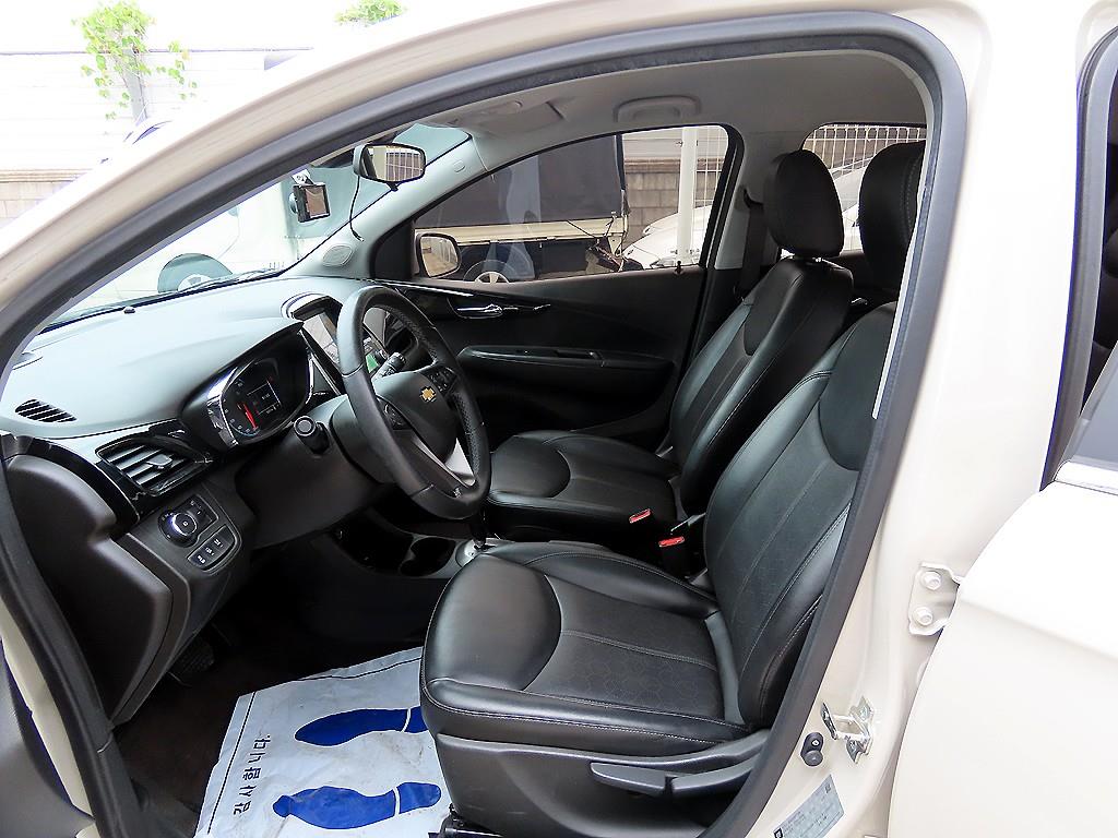 Chevrolet Spark - Vista 5