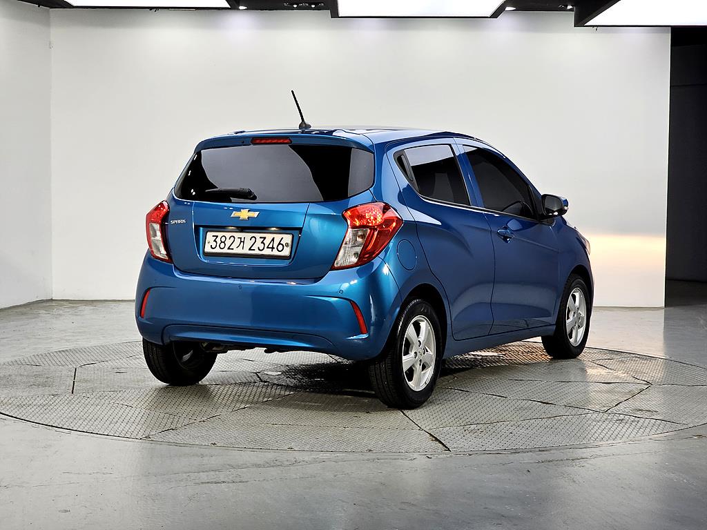 Chevrolet Spark - Vista 4
