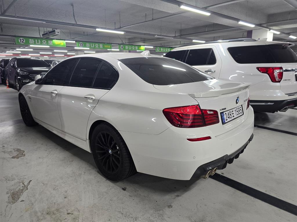 BMW 5 Series - Vista 5