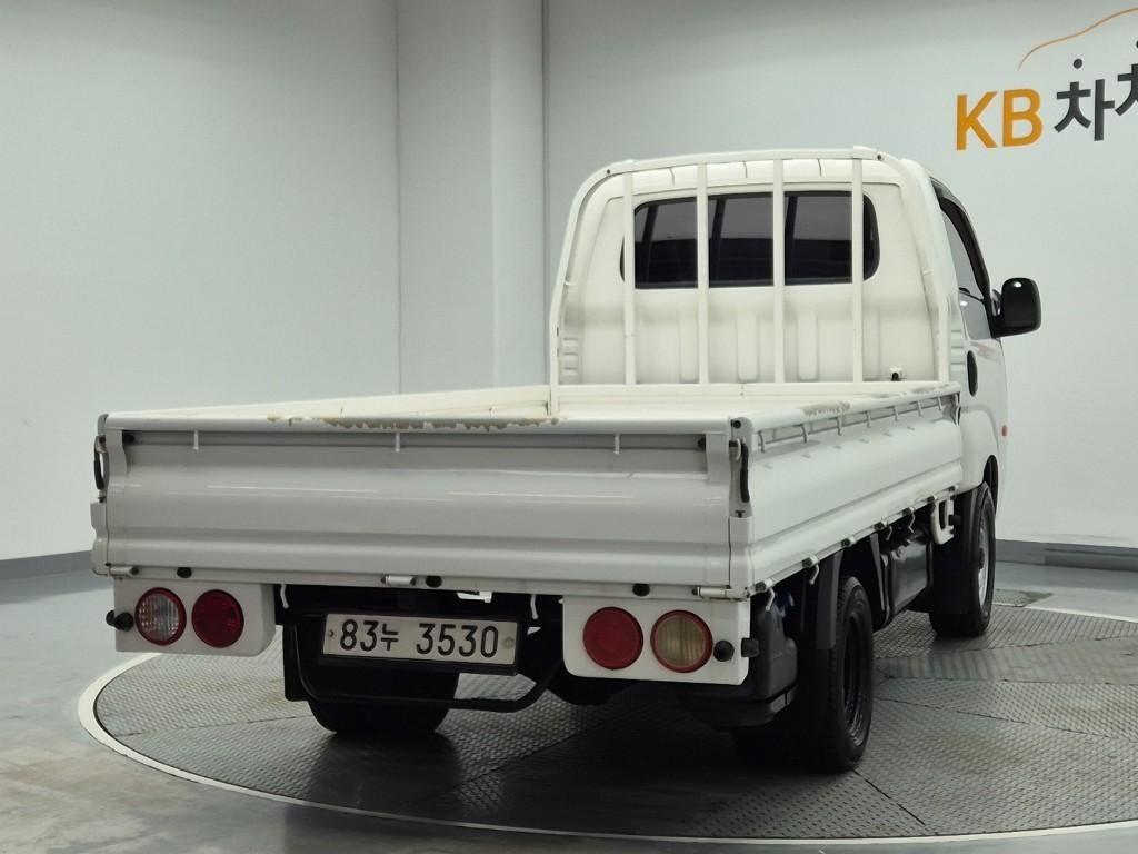 Small Truck Cargo (small) - Vista 4