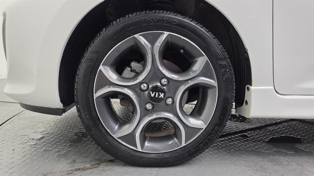 KIA Morning - Vista 5