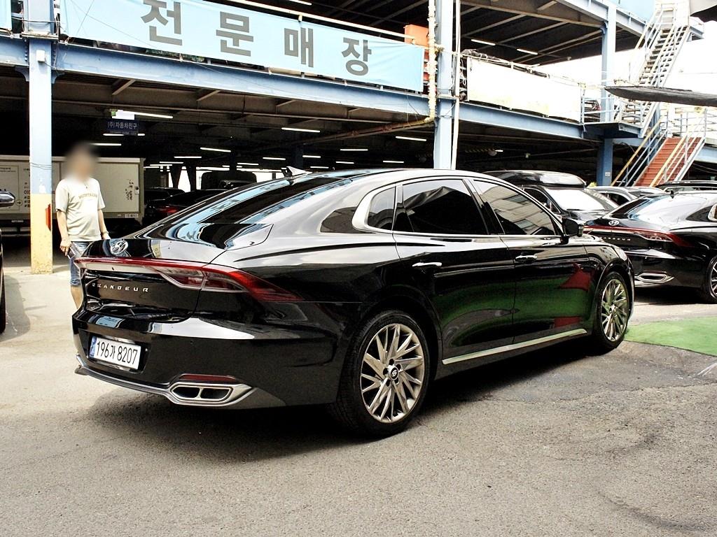 HYUNDAI Grandeur - Vista 4