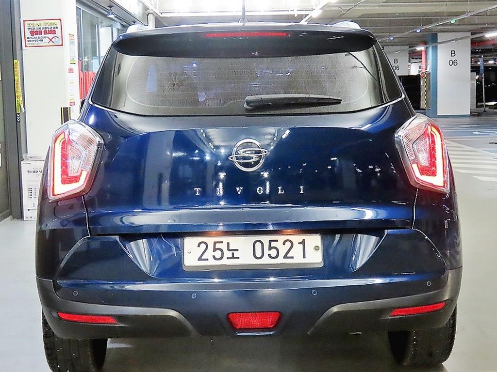 Ssangyong Tivoli - Vista 5