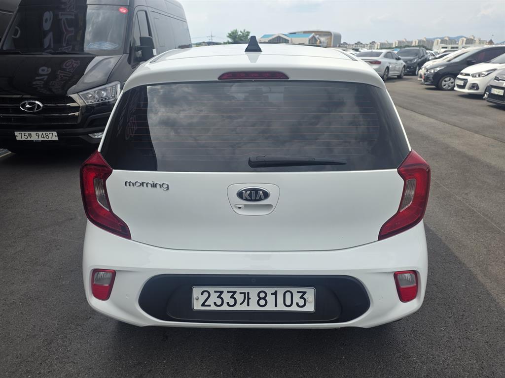 KIA Morning - Vista 4