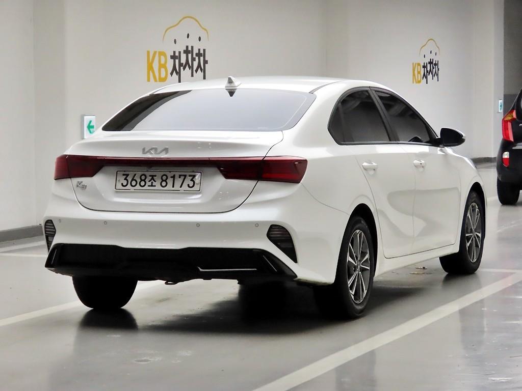 KIA K3 - Vista 4