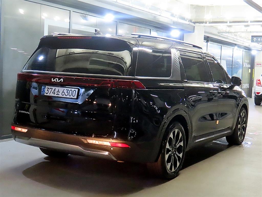 KIA Carnival - Vista 4