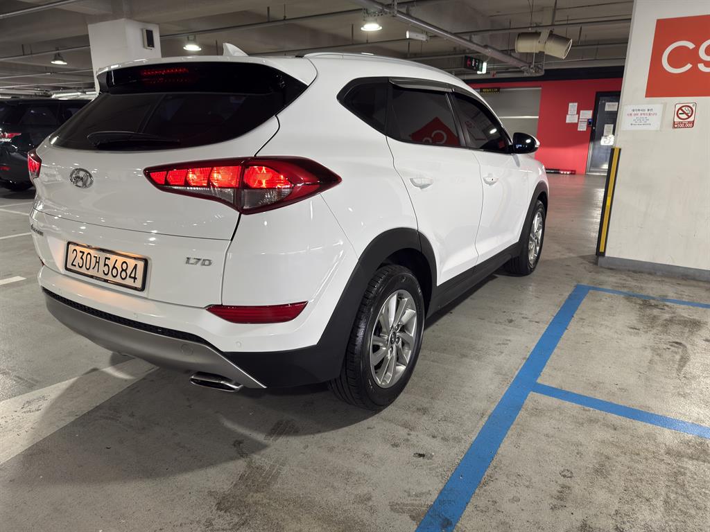 HYUNDAI Tucson - Vista 4