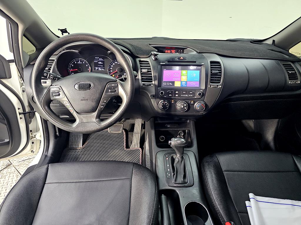 KIA K3 - Vista 5