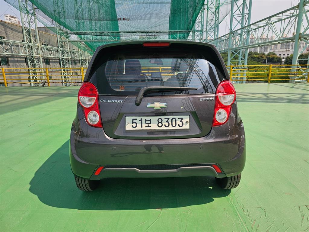 Chevrolet Spark - Vista 5