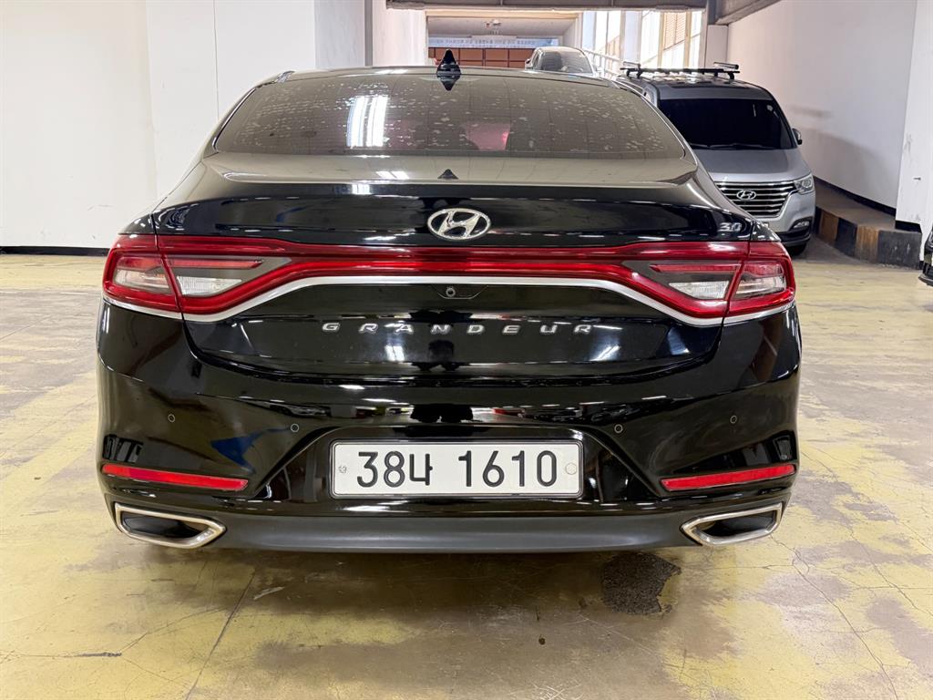 HYUNDAI Grandeur - Vista 4