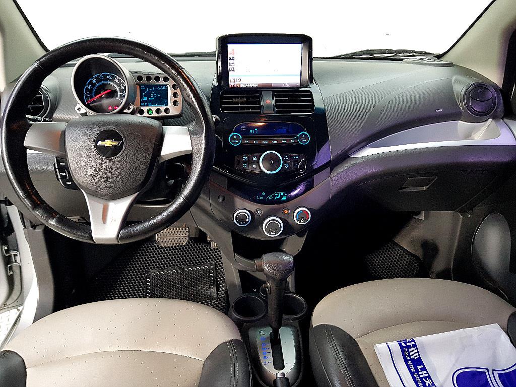 Chevrolet Spark - Vista 5
