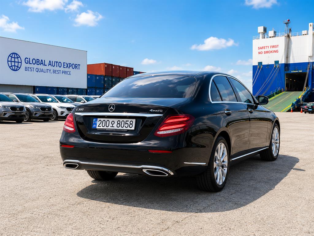 Mercedes Benz E class - Vista 4