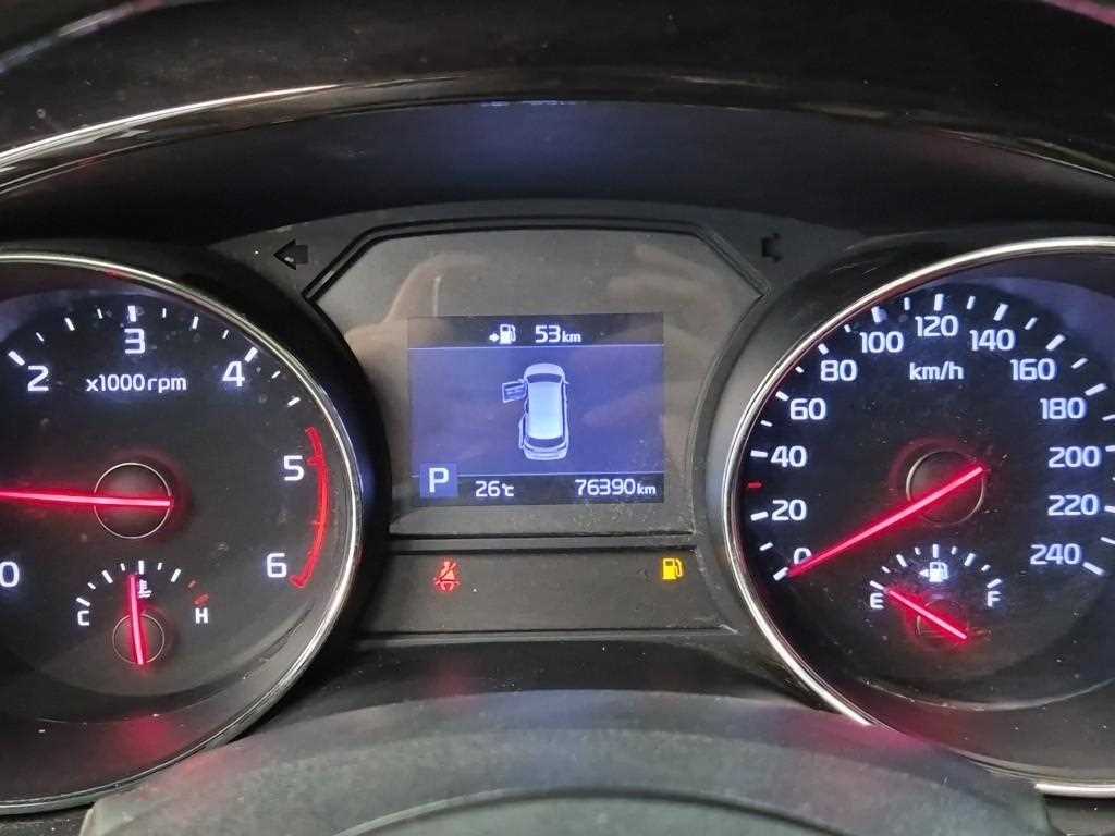 KIA Carnival - Vista 5