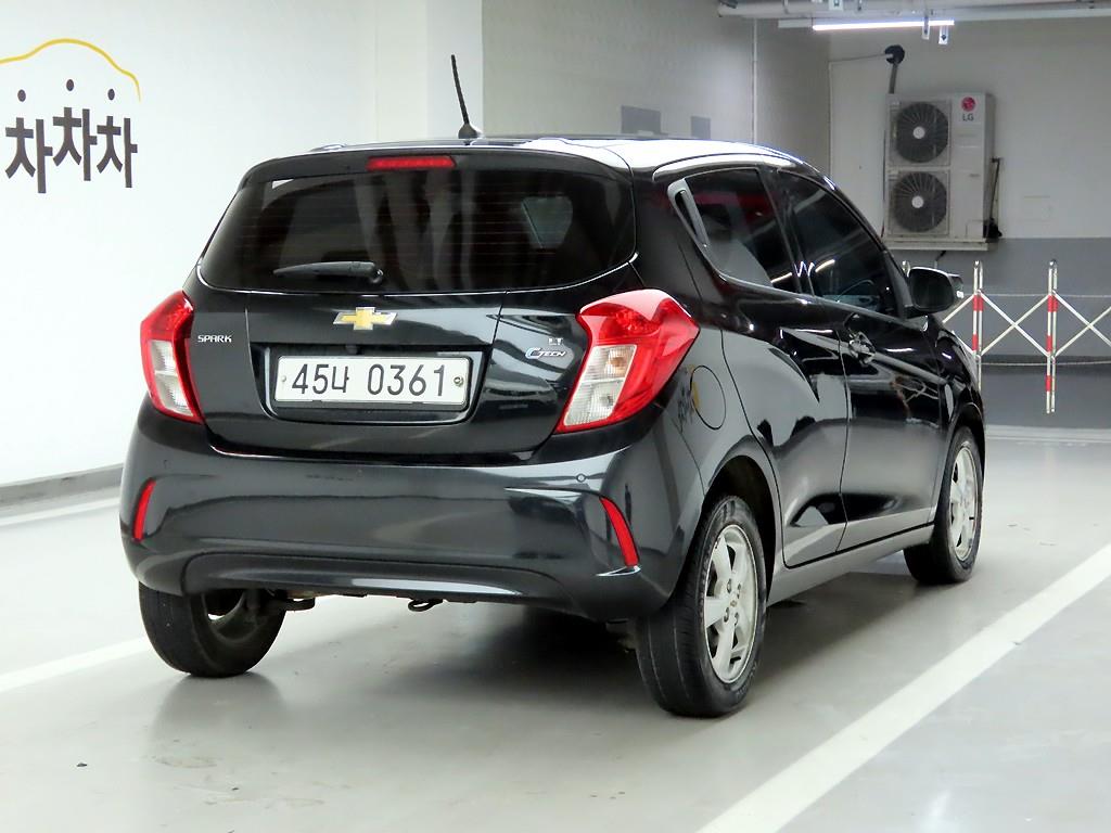 Chevrolet Spark - Vista 4