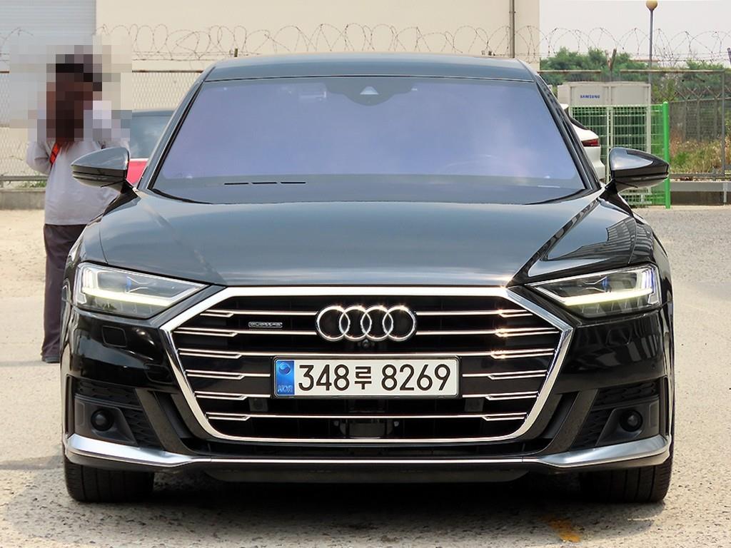 A8 (D5) 55 TFSI 콰트로 LWB 기본형 2020년식