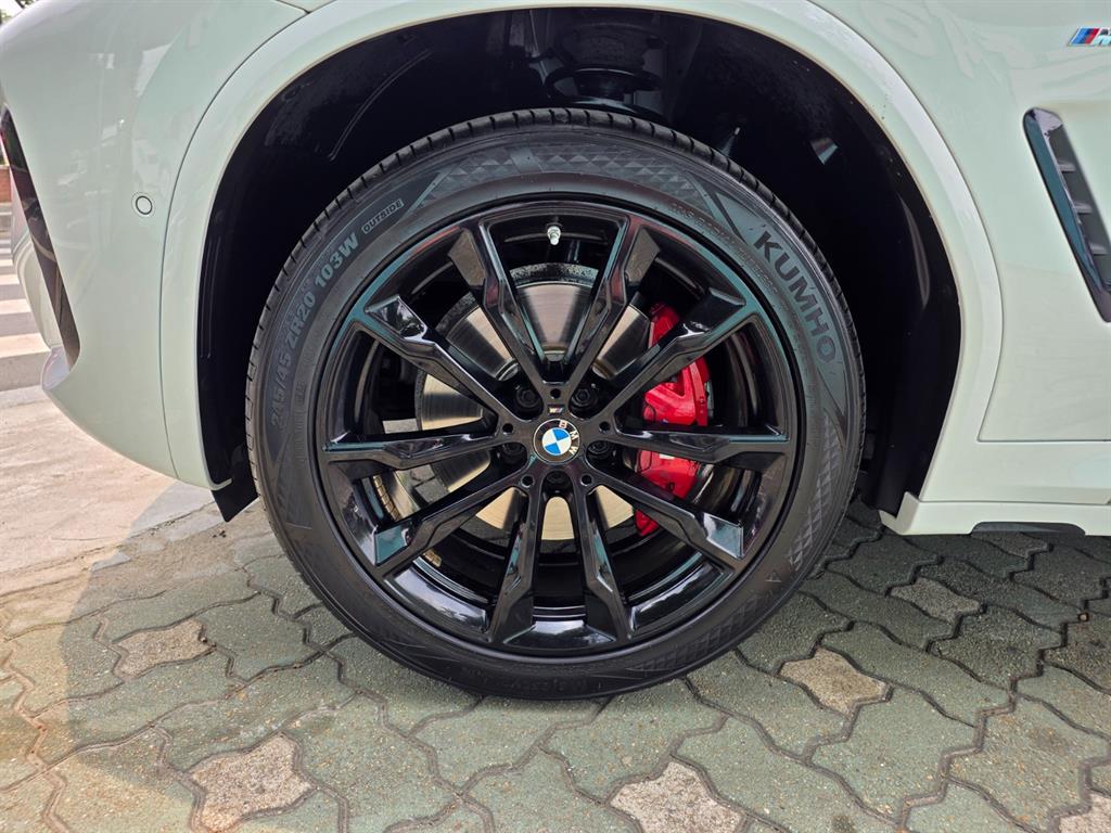 BMW X4 xDrive 20d M Sport Pro 8