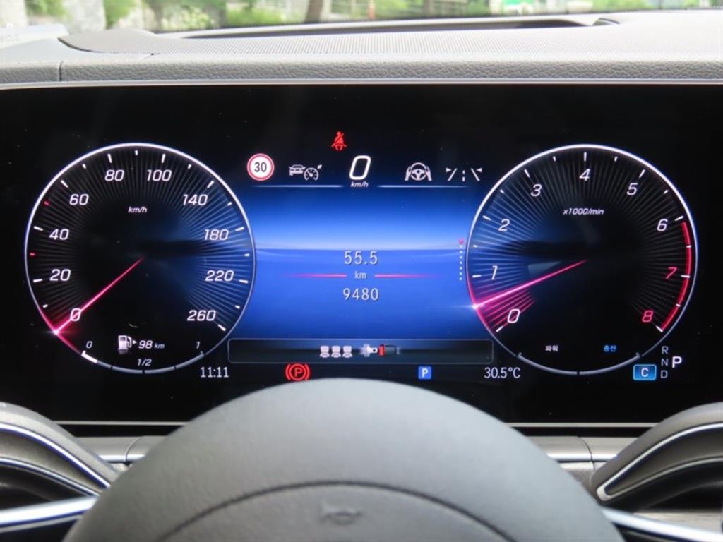 Mercedes Benz GLE Class - Vista 5