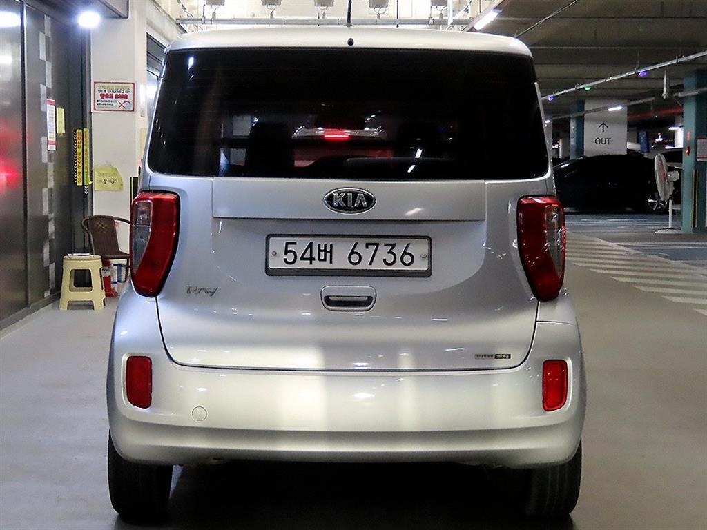 KIA Ray - Vista 5