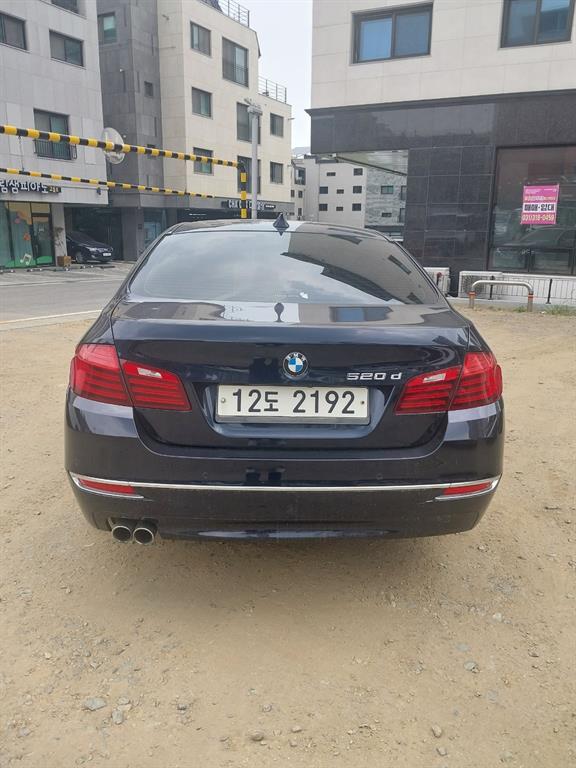 BMW 5 Series - Vista 4
