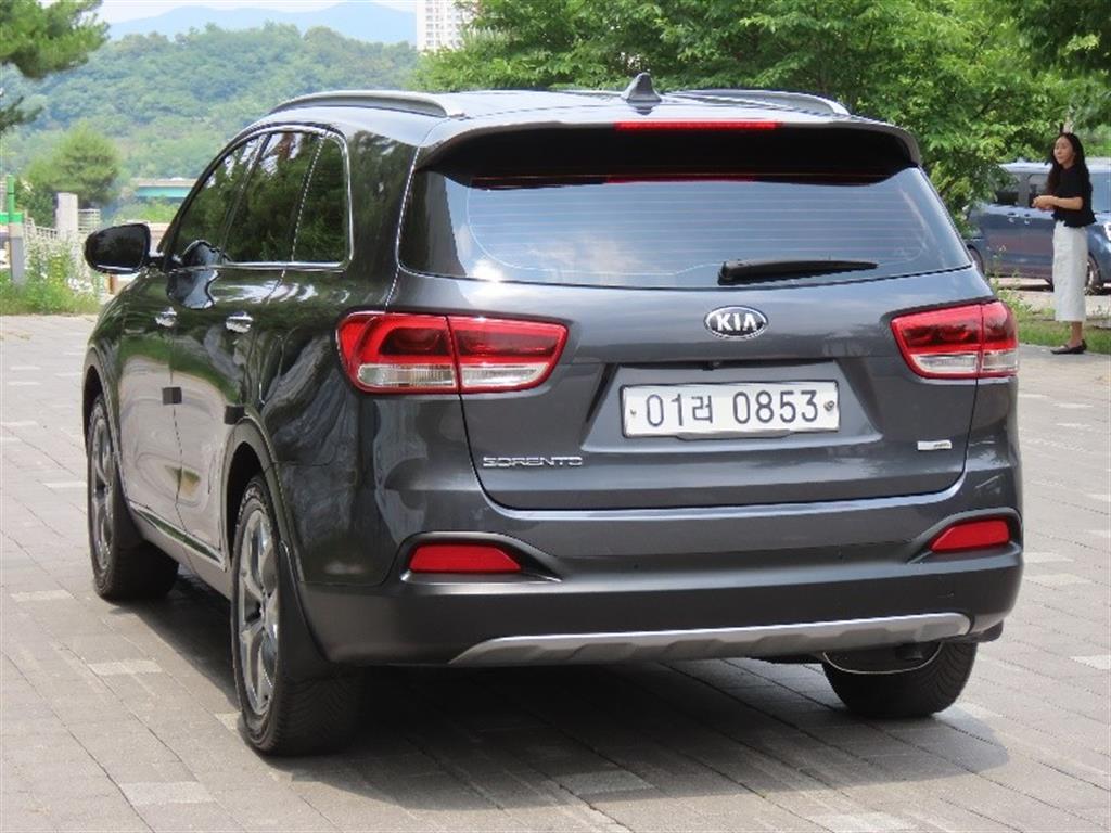 KIA Sorento - Vista 4