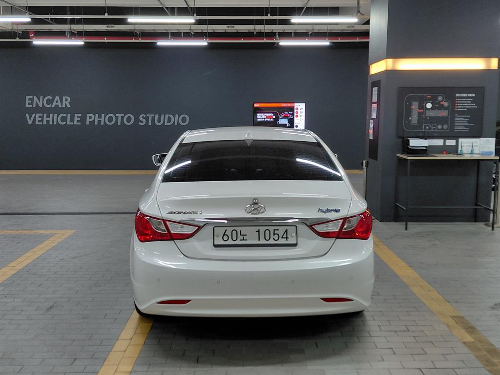 HYUNDAI Sonata - Vista 4