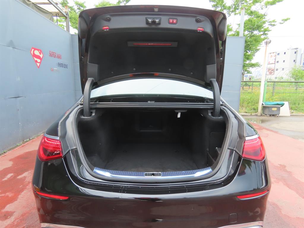 Mercedes Benz S Class - Vista 5