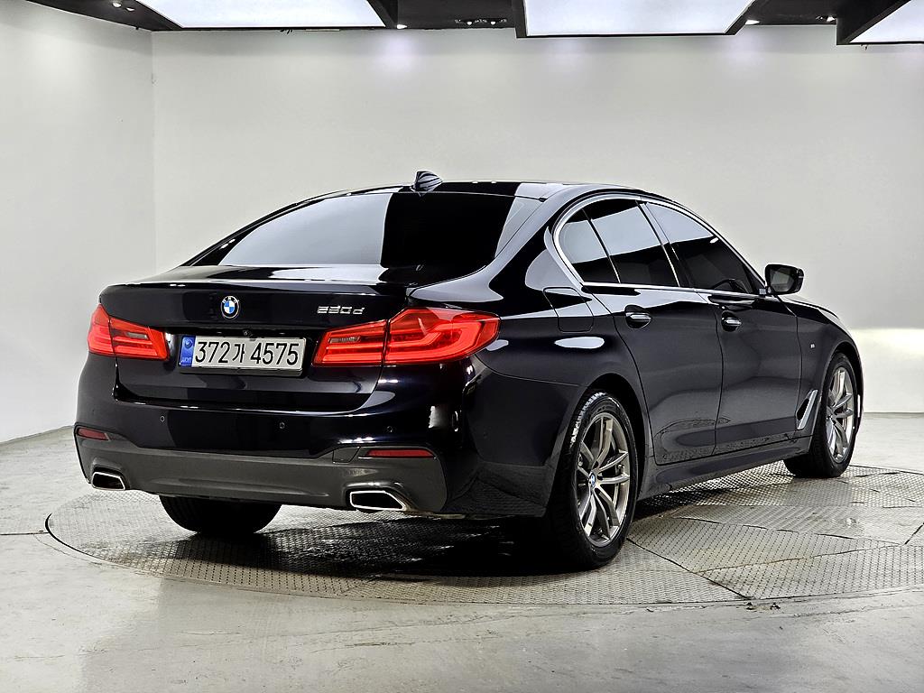BMW 5 Series - Vista 4