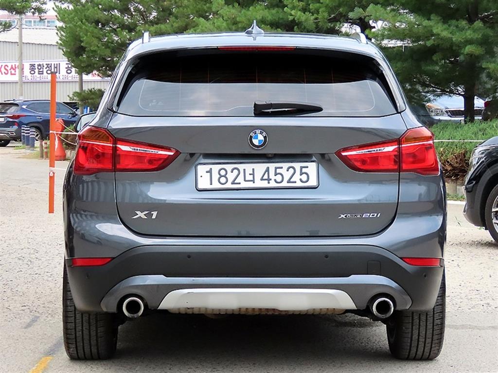BMW X1 - Vista 4