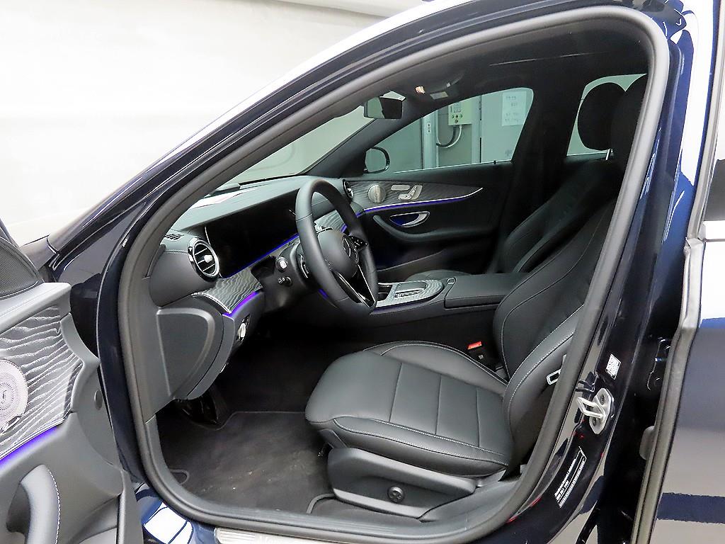 Mercedes Benz E class - Vista 5