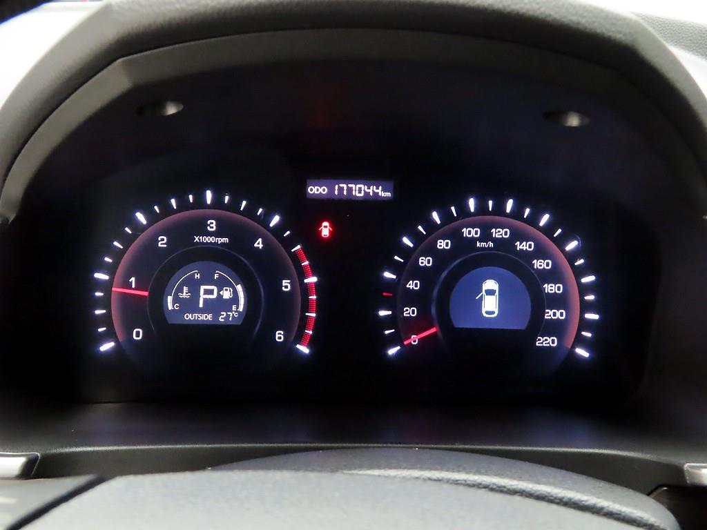 Ssangyong Korando - Vista 5