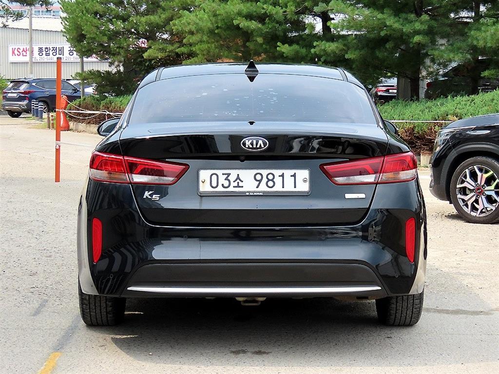 KIA K5 - Vista 4