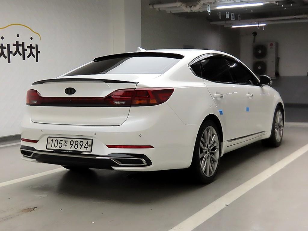 KIA K7 - Vista 4