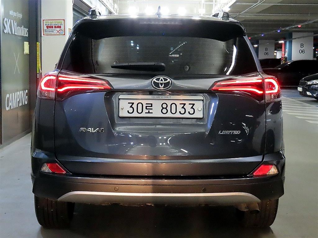 Toyota RAV4 - Vista 5