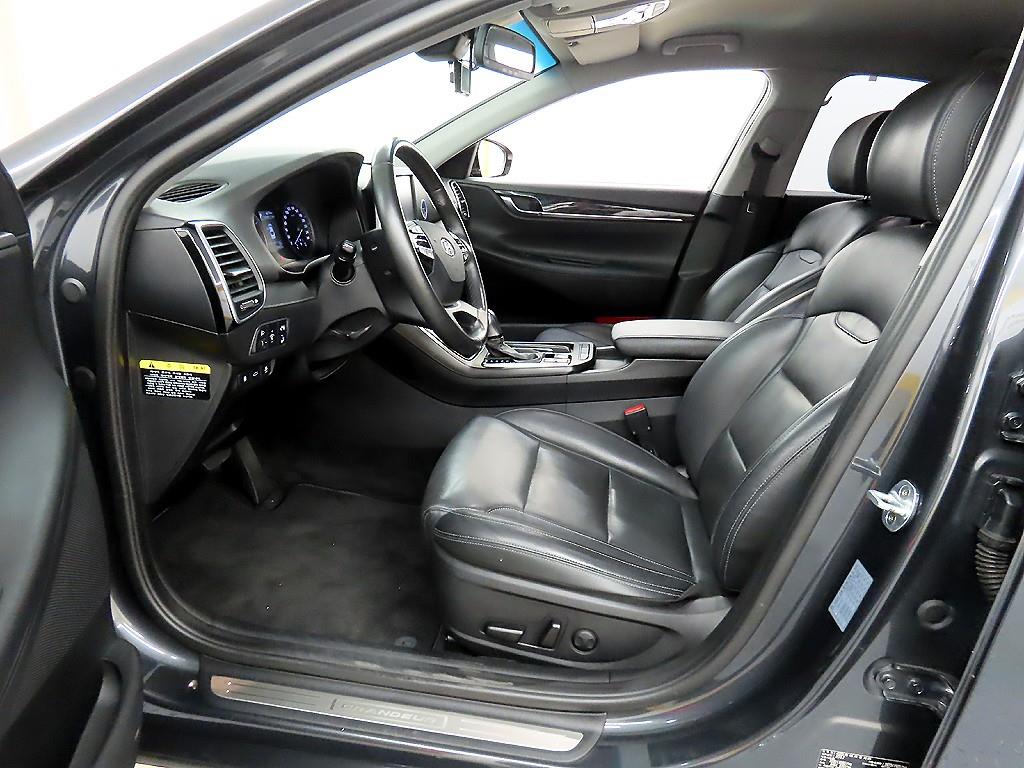 HYUNDAI Grandeur - Vista 5